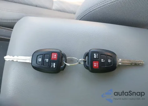 2015 Toyota Camry Le z USA, uszkodzony, nr VIN 4T4BF1FK1FR510303